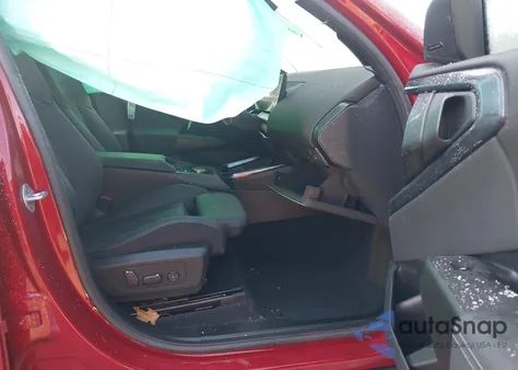 2025 BMW X3 30 xDrive z USA, uszkodzony, nr VIN 5UX53GP06S9021167